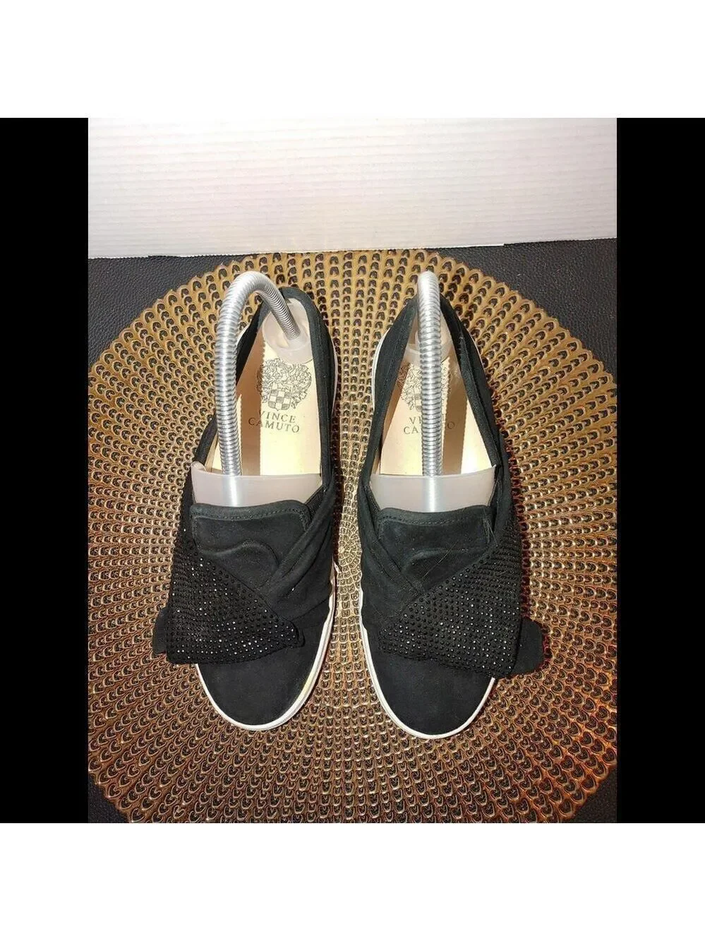 Vince Camuto brand vince